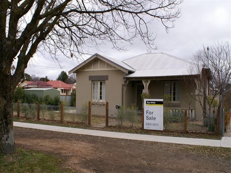 111 Sampson Street, Orange NSW 2800