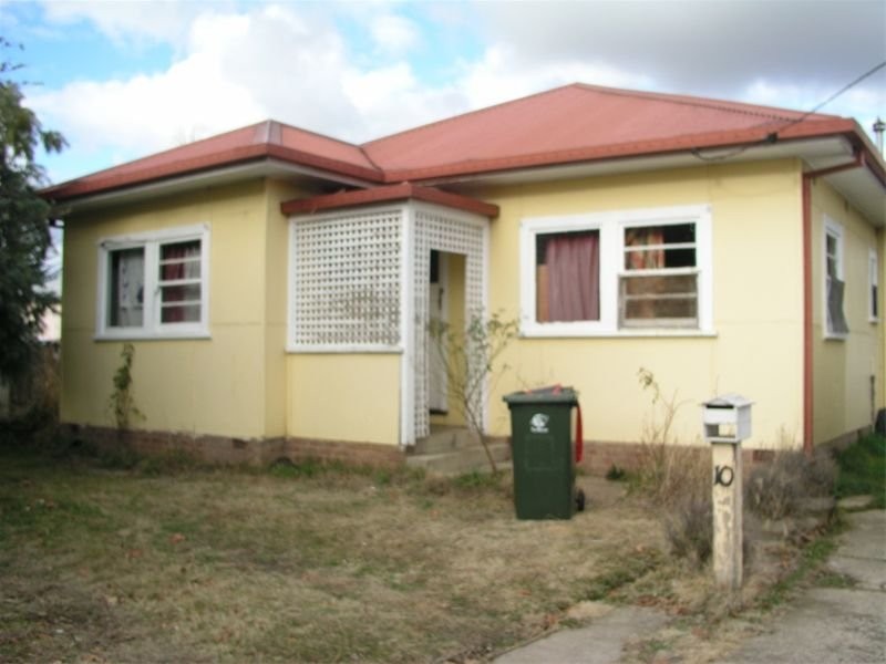 10 Nunns Avenue, Orange NSW 2800