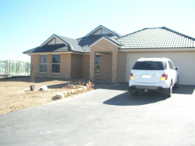 109 Diamond Drive, Orange NSW 2800