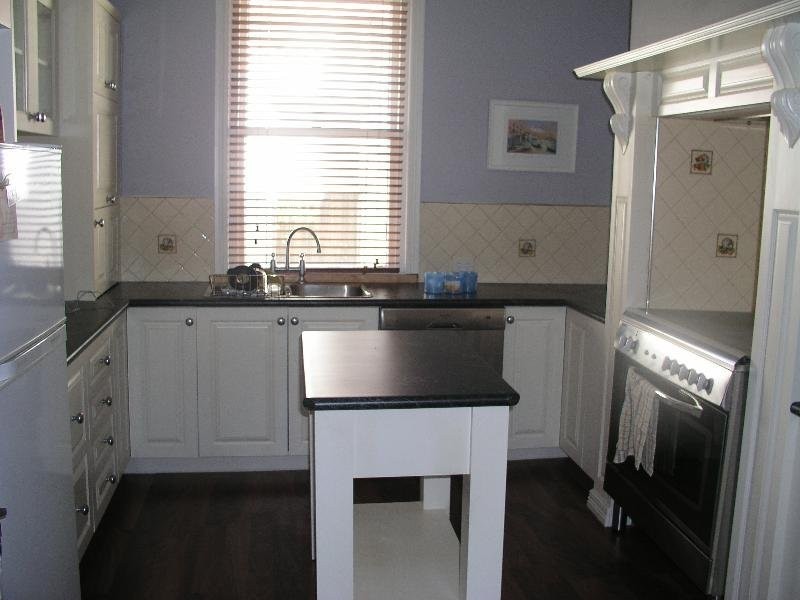 406 Summer Street East, Orange NSW 2800