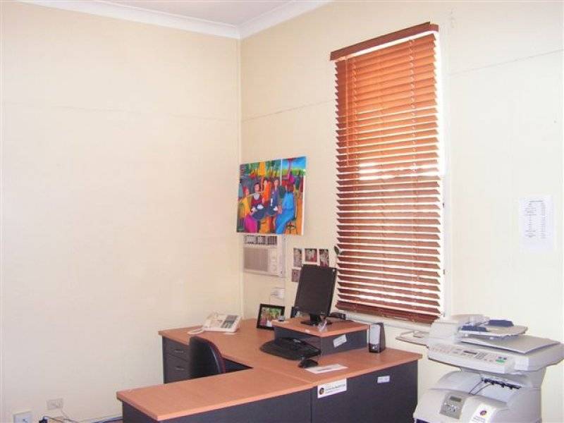 52 Rosemount Terrace, Windsor QLD 4030