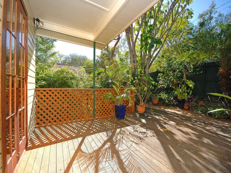 23 Rosalie Street, Bardon QLD 4065