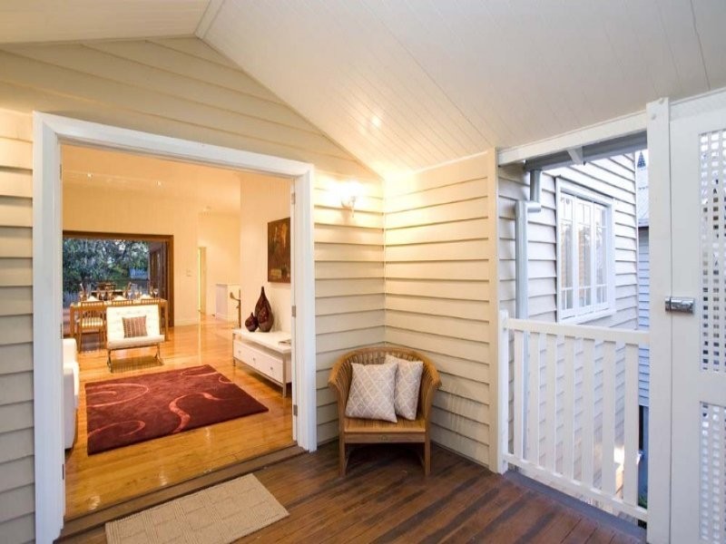 36 Forbes St, West End QLD 4810