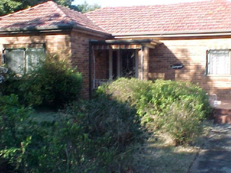 6 Monie Avenue, East Hills NSW 2213