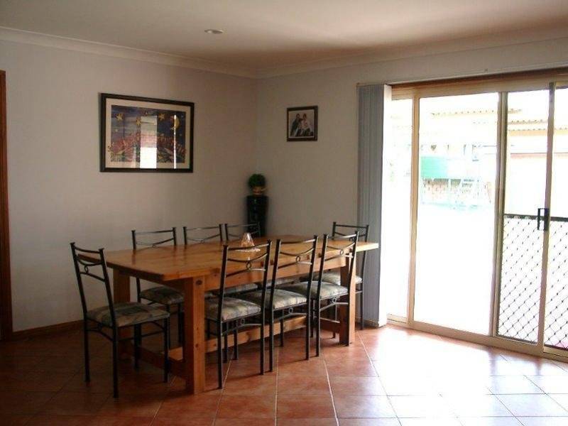 10 Cobden Place, Parkes NSW 2870