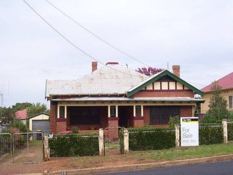 19 Rose Street, Parkes NSW 2870