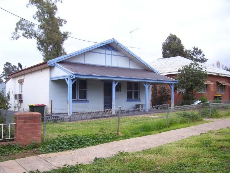 428 Clarinda Street, Parkes NSW 2870