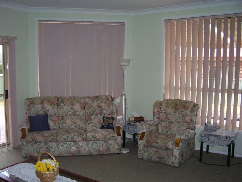 5 Friendship Place, Parkes NSW 2870