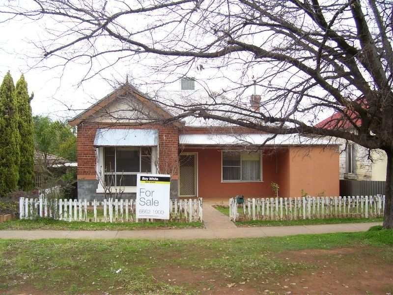 94 Clarinda Street, Parkes NSW 2870