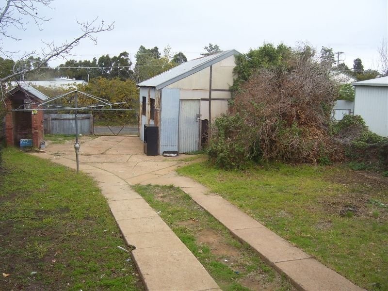 94 Clarinda Street, Parkes NSW 2870