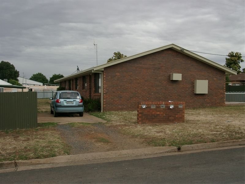 1 Oxley Street, Parkes NSW 2870