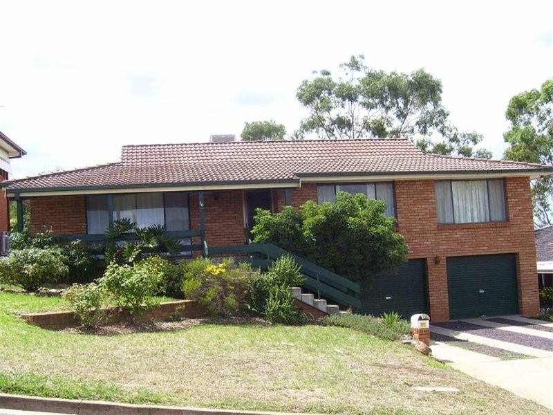 36 Barton Street, Parkes NSW 2870