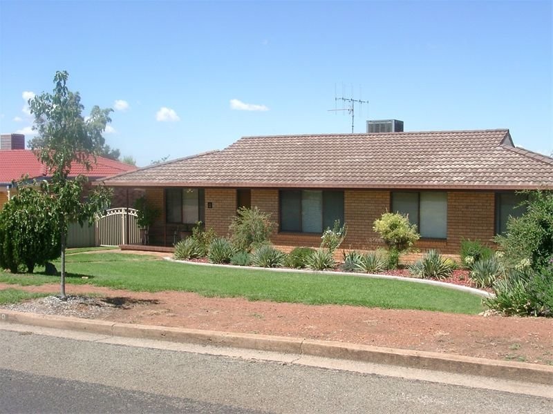 9 Want Street, Parkes NSW 2870
