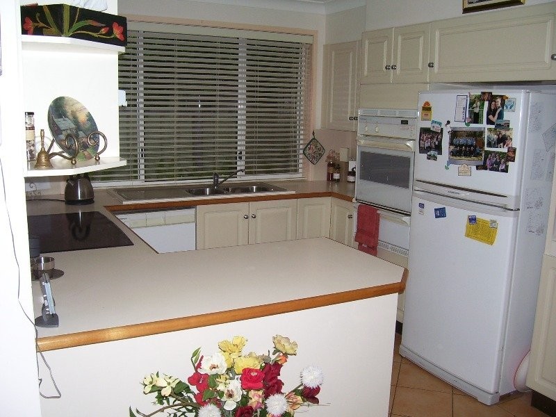 2 Glengowrie Close, Parkes NSW 2870