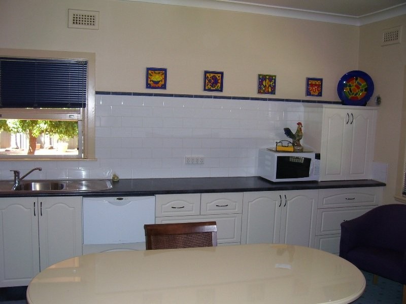 27 Mitchell Street, Parkes NSW 2870