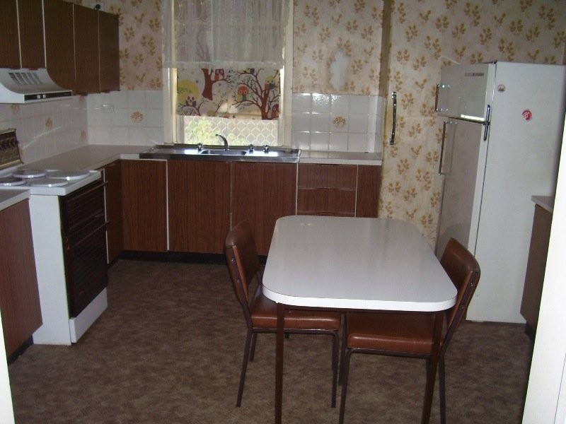 1 Close Street, Parkes NSW 2870