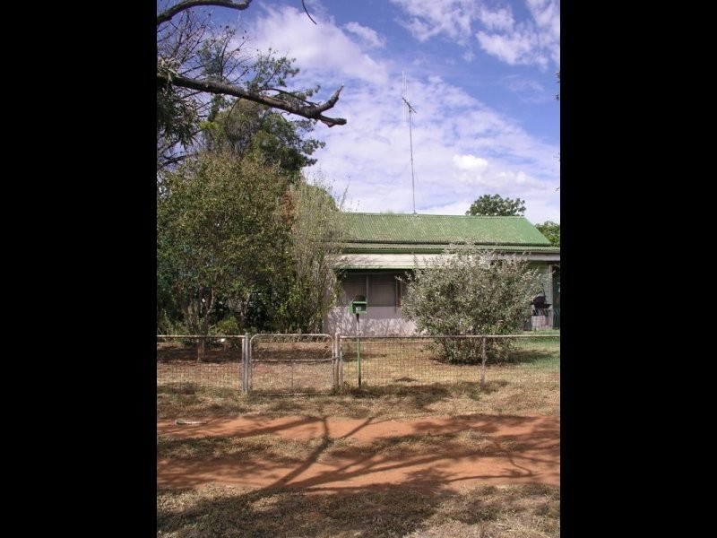 85 Hill Street, Parkes NSW 2870