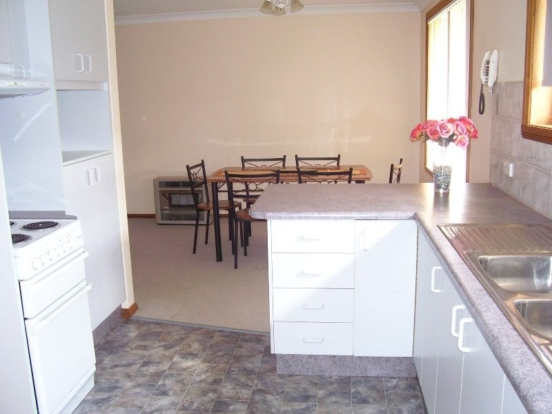 19 Ebelina Cres, Parkes NSW 2870