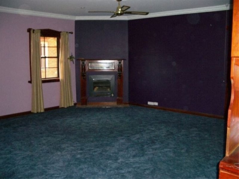 63 Dalton Street, Parkes NSW 2870