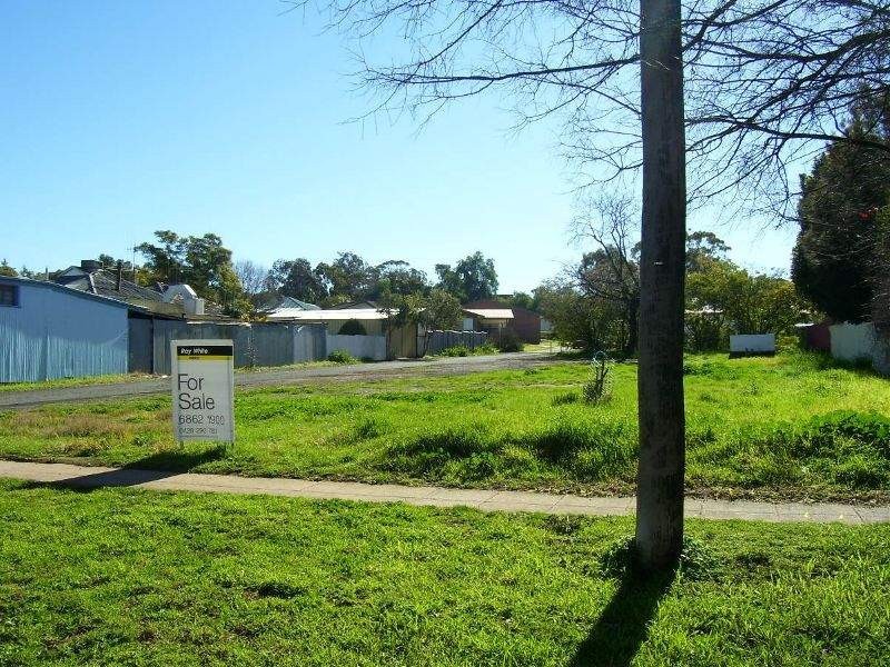 87 Clarinda Street, Parkes NSW 2870