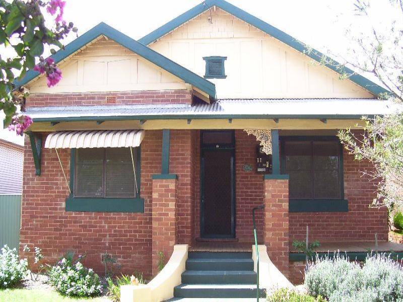 79 Bogan Street, Parkes NSW 2870