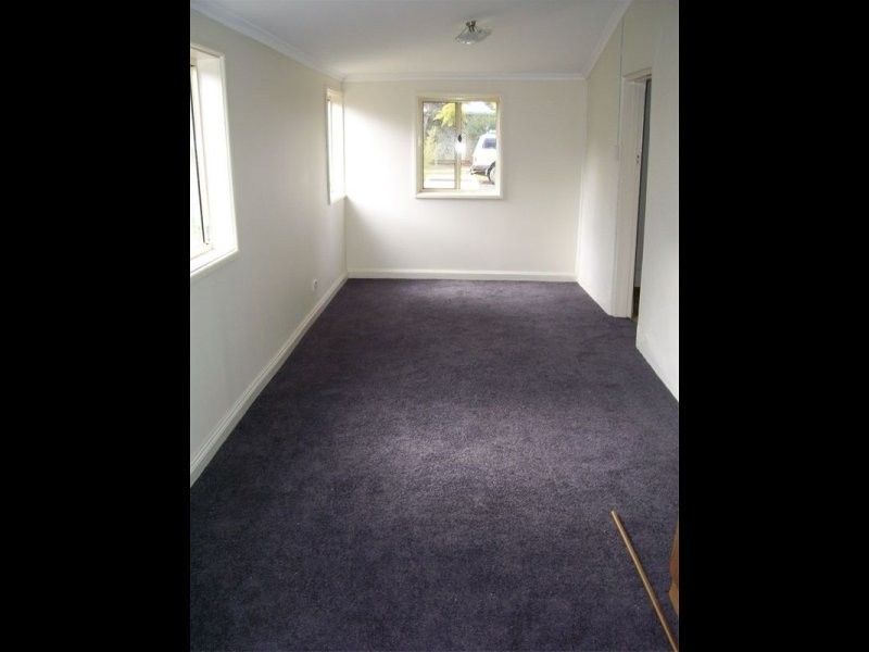 8 Bollinger Street, Parkes NSW 2870