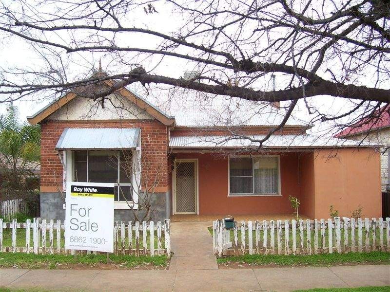 94 Clarinda Street, Parkes NSW 2870