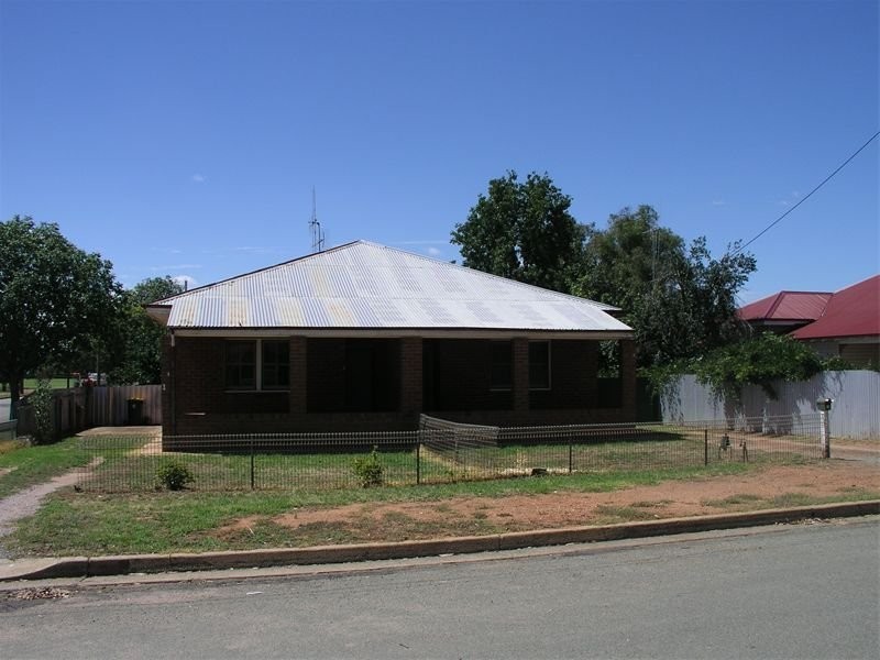 3 Pearce Street, Parkes NSW 2870