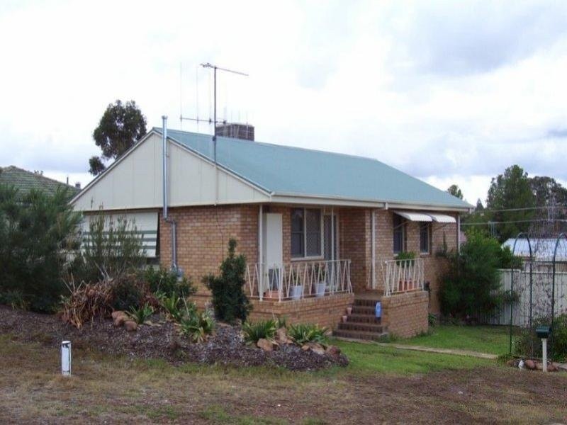 1 Miller Street, Parkes NSW 2870