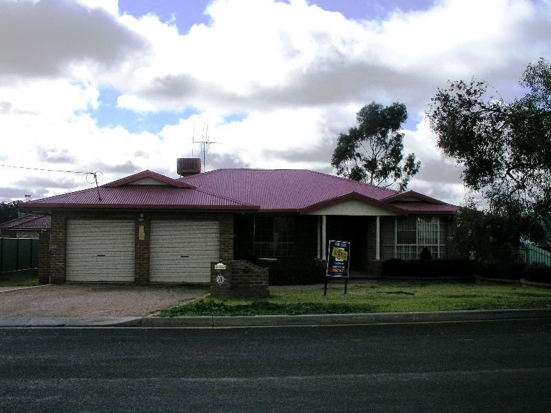 14 Coronation Street, Parkes NSW 2870