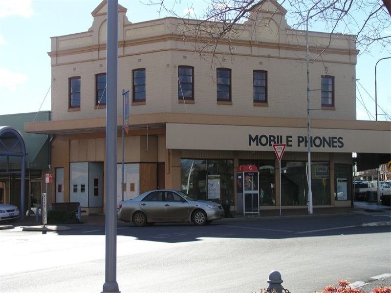 232 Clarinda Street, Parkes NSW 2870