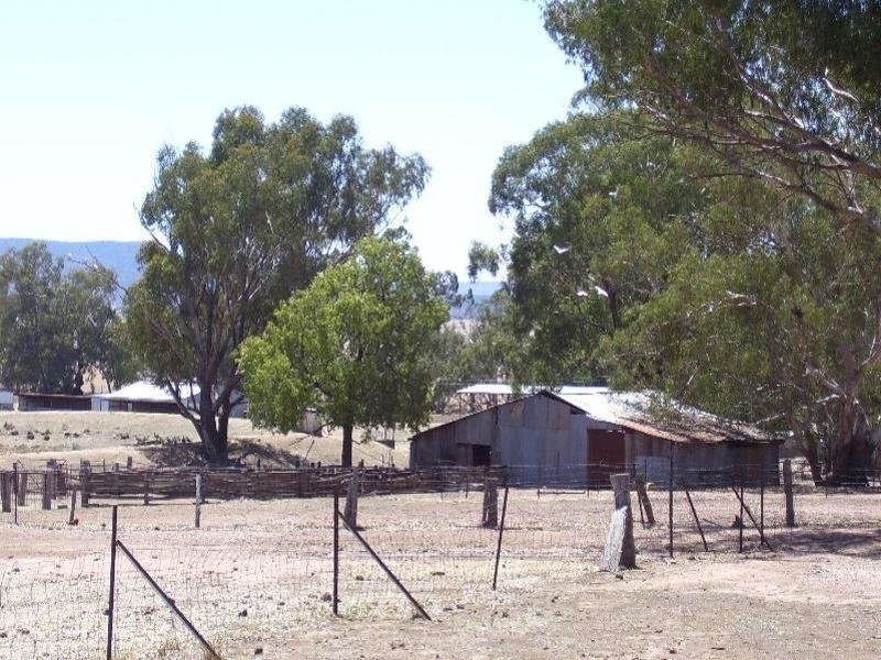 2 Sharlee, Parkes NSW 2870