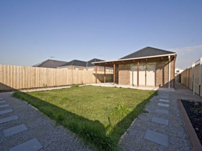 11 Baltimore Drive, Point Cook VIC 3030