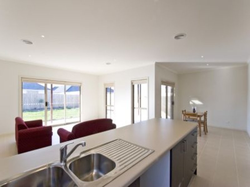 11 Baltimore Drive, Point Cook VIC 3030
