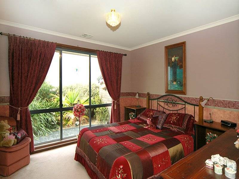 4 Thornhill Place, Onkaparinga Hills SA 5163