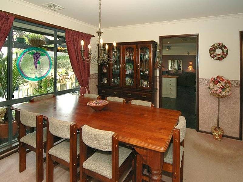 4 Thornhill Place, Onkaparinga Hills SA 5163