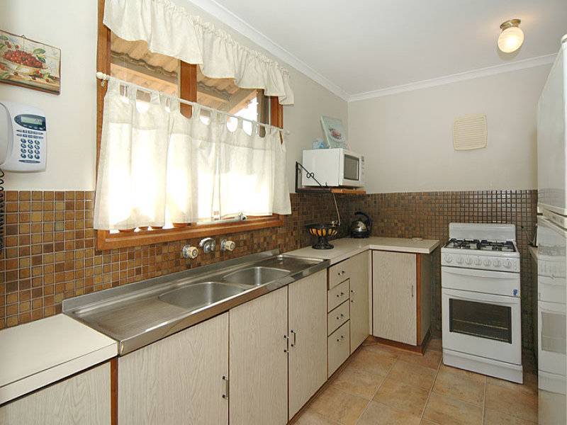 27 Marana Avenue, Morphett Vale SA 5162