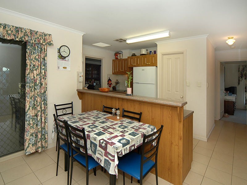 21 Harvey Crescent, Aldinga Beach SA 5173