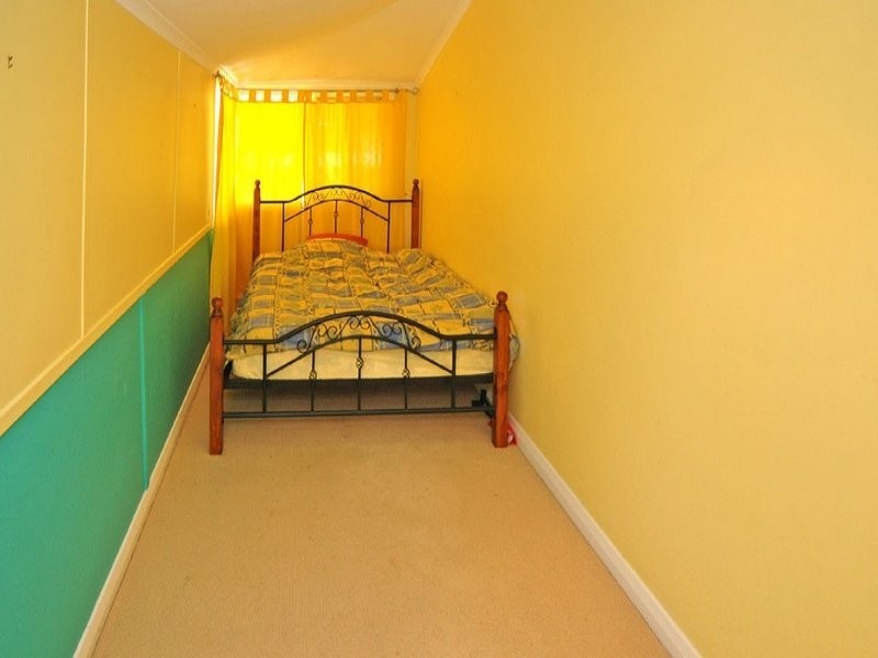 32 Whinnerah Avenue, Aldinga Beach SA 5173