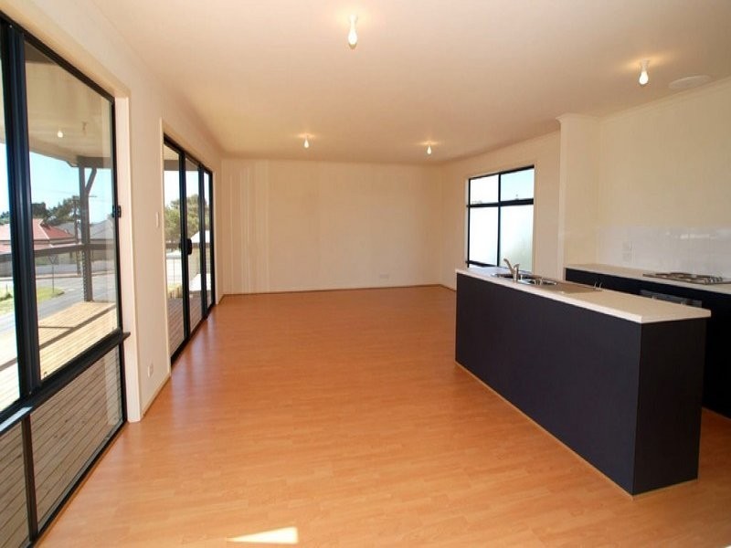 23 Whinnerah Avenue, Aldinga Beach SA 5173