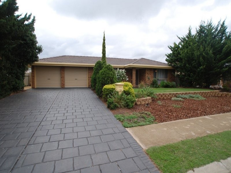 17 McKenzie Street, Aldinga Beach SA 5173