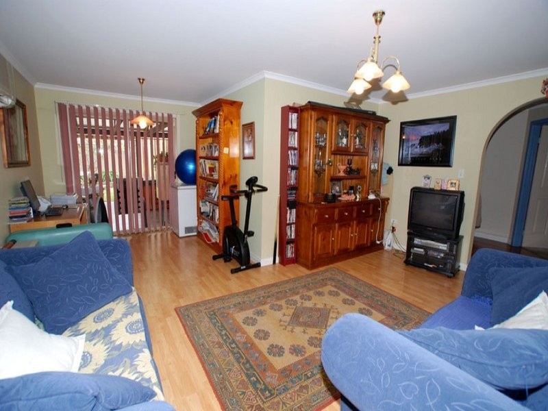 17 McKenzie Street, Aldinga Beach SA 5173