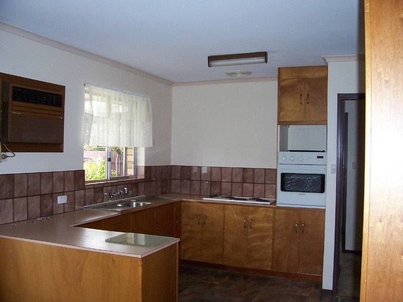 4 Rover Crescent, Port Willunga SA 5173