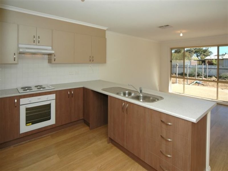 42 Whinnerah Avenue, Aldinga Beach SA 5173