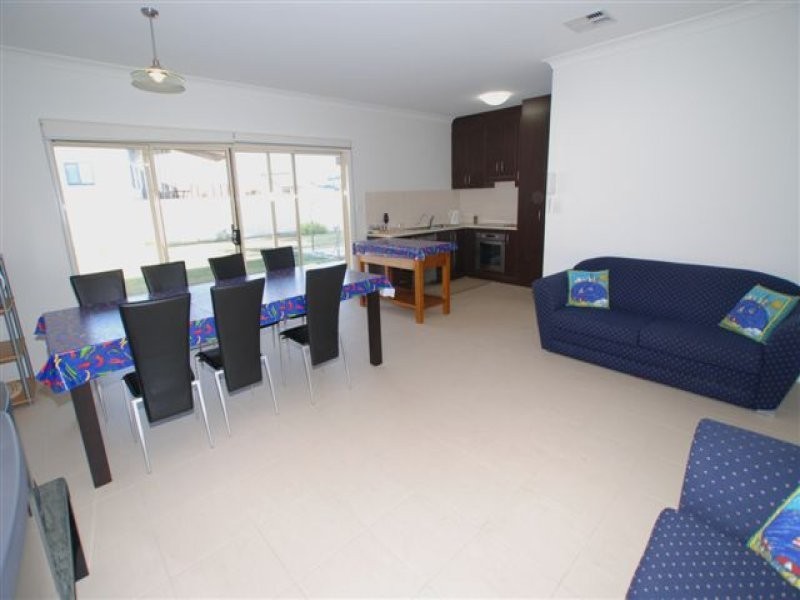 2 Norman Road, Aldinga Beach SA 5173
