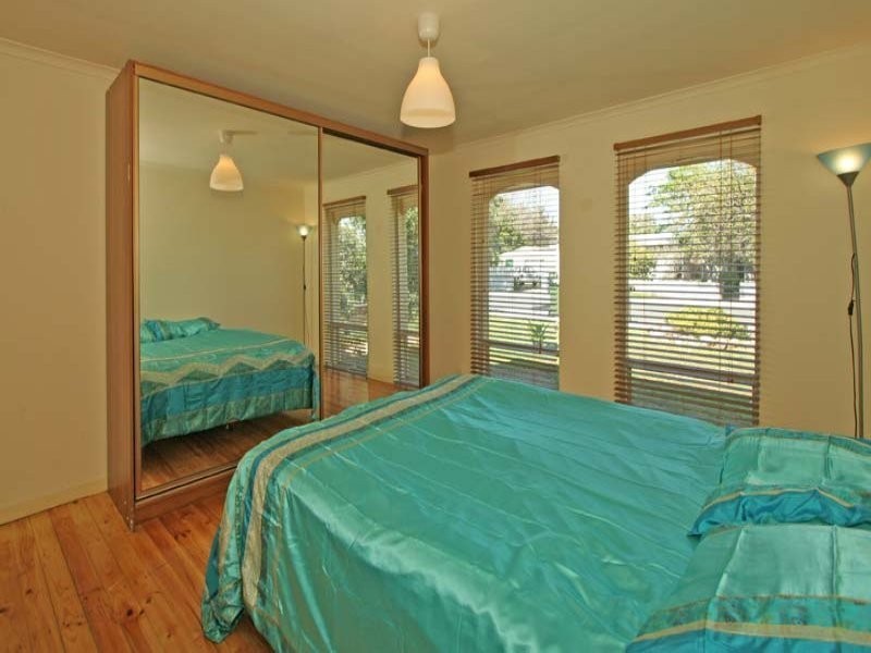 33 Irving Road, Aldinga Beach SA 5173