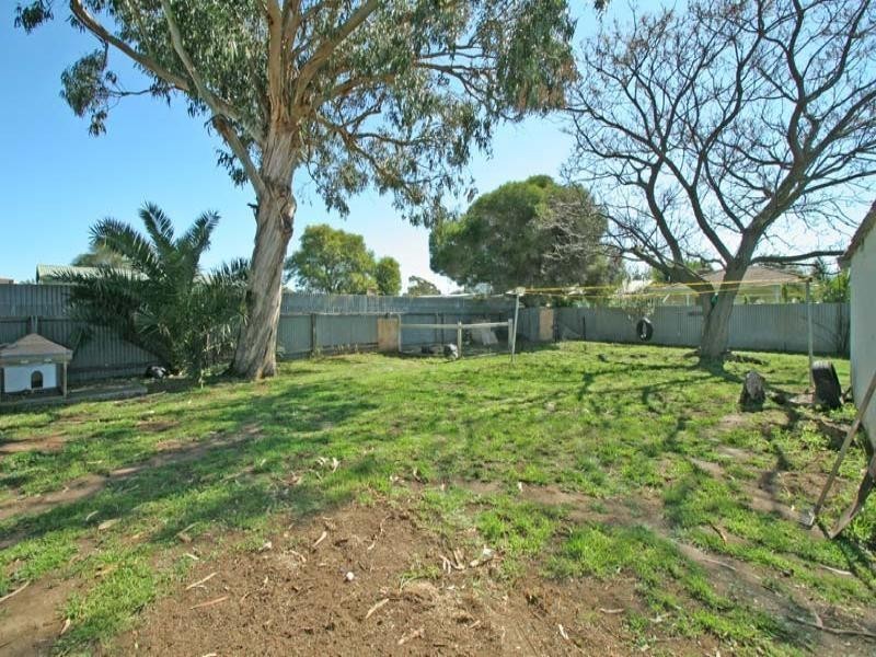 33 Irving Road, Aldinga Beach SA 5173