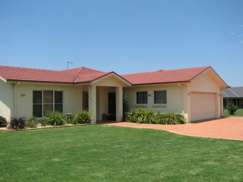 13 Davies Place, Picton NSW 2571