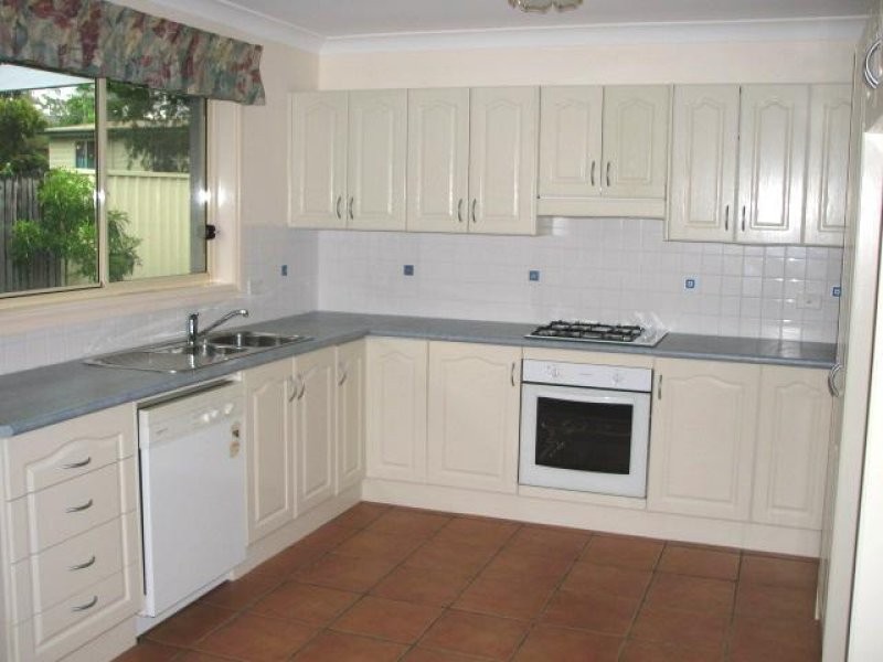 8A Leiha Place, Tahmoor NSW 2573