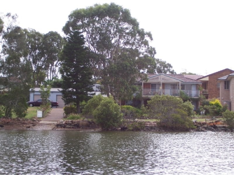 5 Pomona Place, Tanilba Bay NSW 2319
